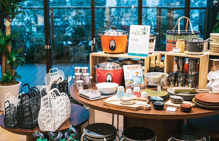 台湾の食材やキッチン雑貨を扱う「誠品生活市集」。併設のキッチンでは料理実演・料理教室などが定期的に開催される。