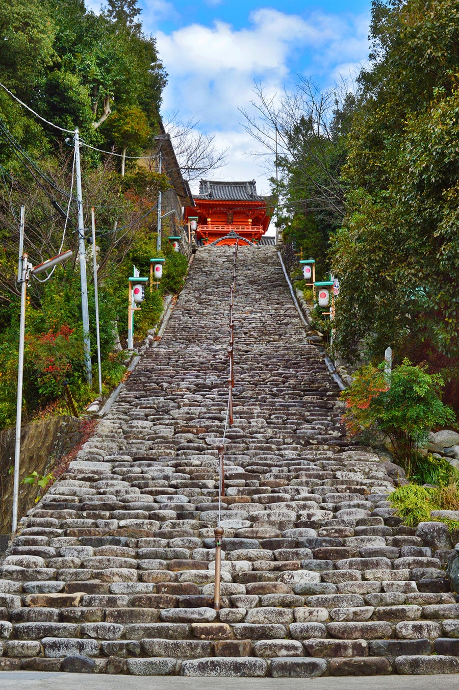 【愛媛県】伊佐爾波神社。写真：アフロ