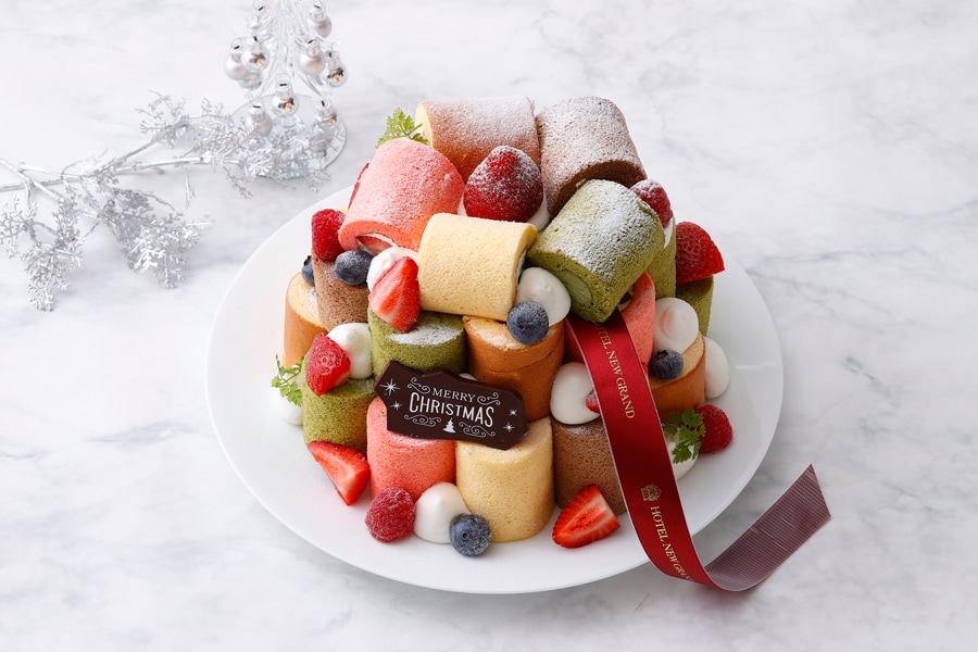 「5種のクリスマスロールケーキ」。直径21cm、高さ13cm。10,800円。