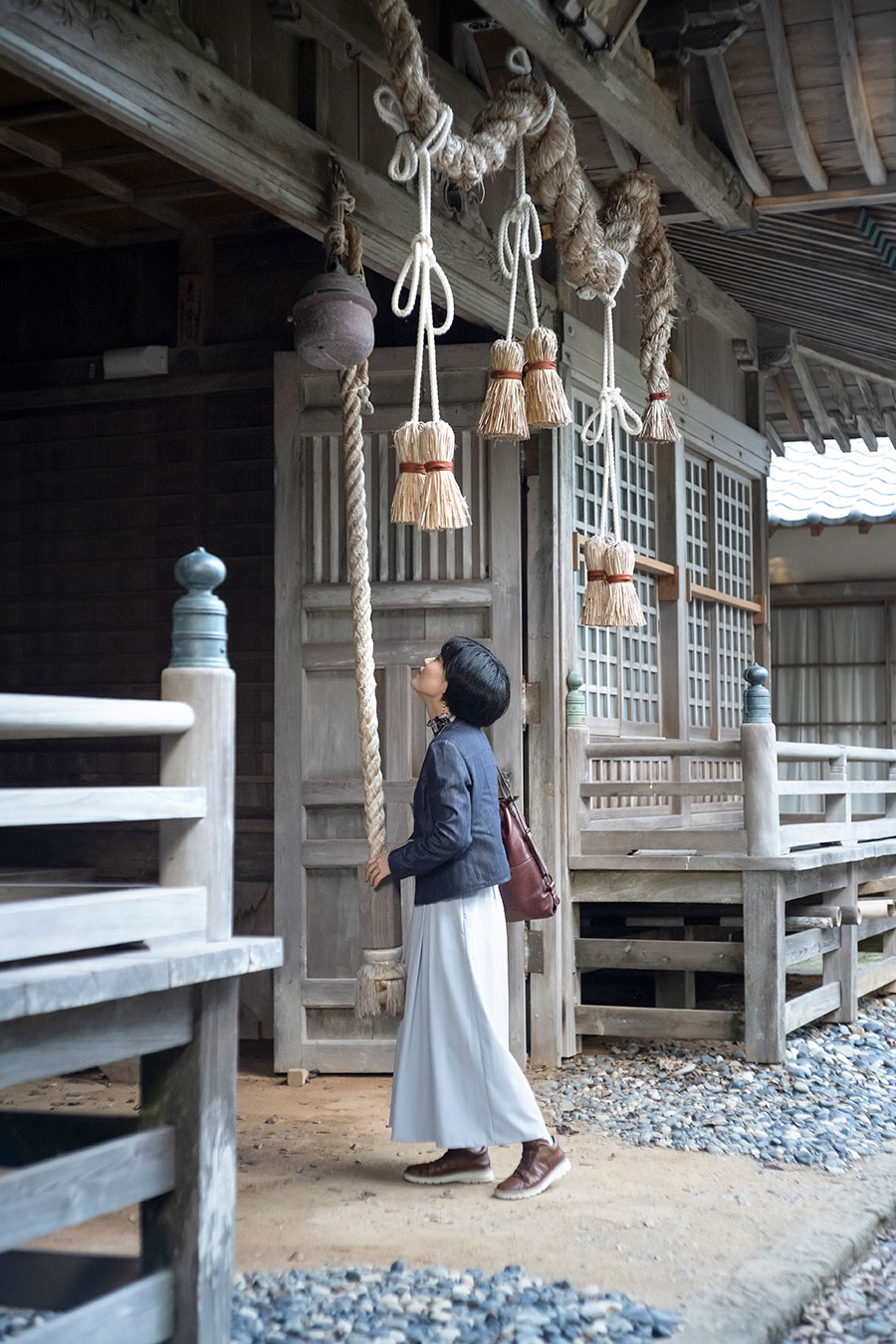 作家・阿部智里と行く、灯台巡りの旅「潮岬灯台篇」