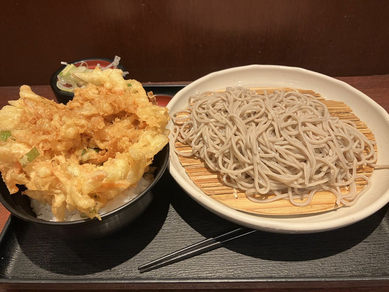 「かき揚げ丼セット」690円