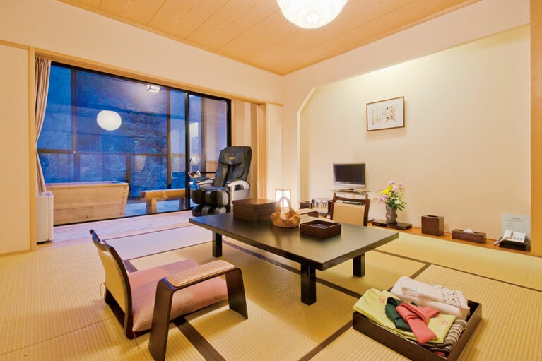 【渓谷の隠れ宿 祖谷美人】