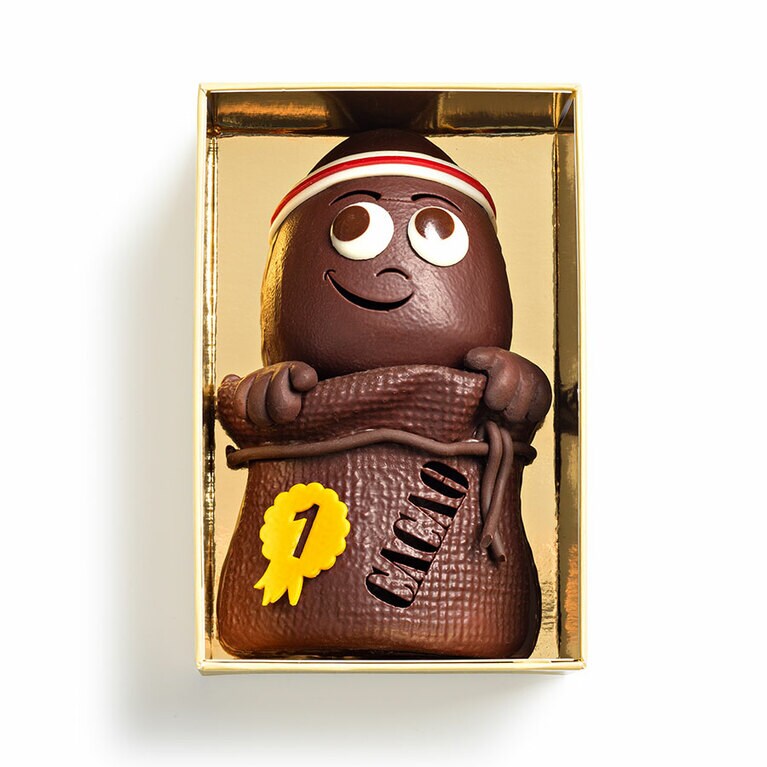 「ウフ アスリート ノアール」1個5,940円。