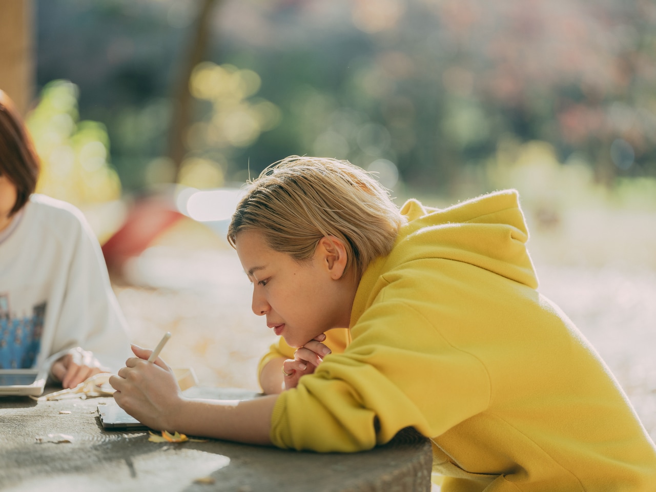 Spoonという映像制作会社に勤めている二井。大学院では映画研究を専攻しており、学生時代は映画批評やパンフレットなどの制作の仕事を目指していたのだそう。
