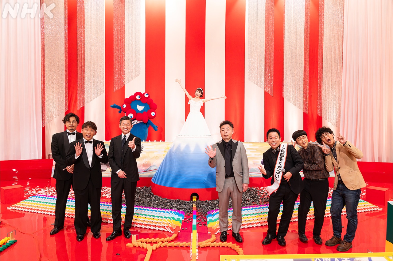 NHK紅白歌合戦 公式Xより。富士山な水森かおりのキュートなことよ！ そして大阪在住の私としては歌唱曲「大阪恋しずく」も引き続き応援せねばなるまい。