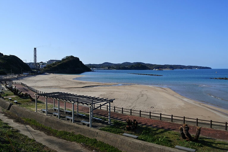 芦辺エリアの清石浜海水浴場。