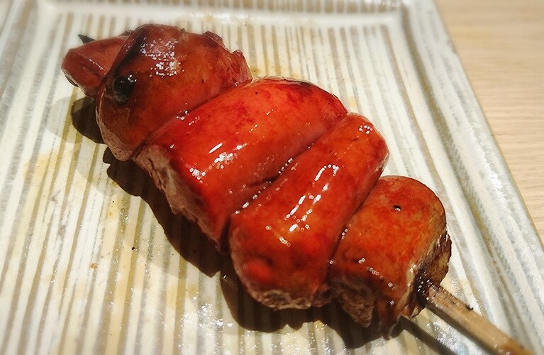 タレの甘み、ほのかな鉄分がまたいい感じ。