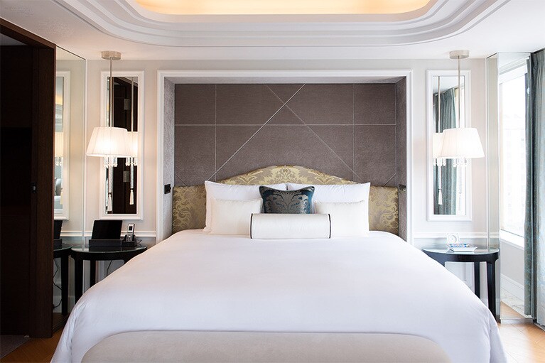 「チェアマン スイート」のベッドルーム。