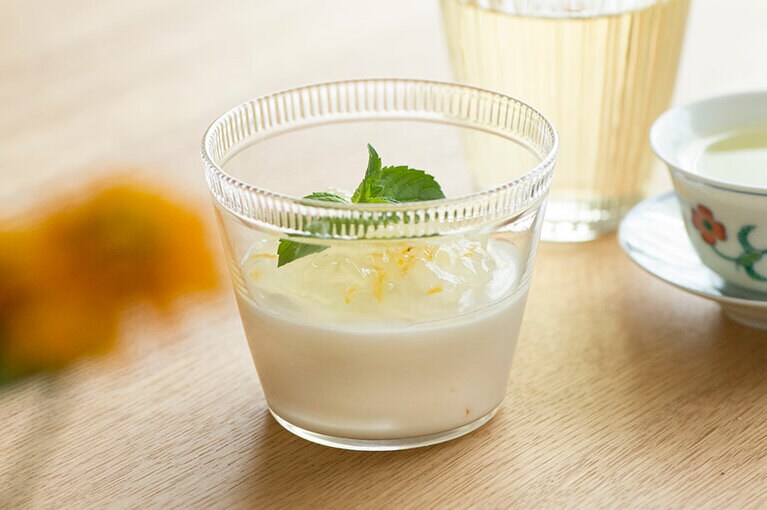 ヨーグルトムース。