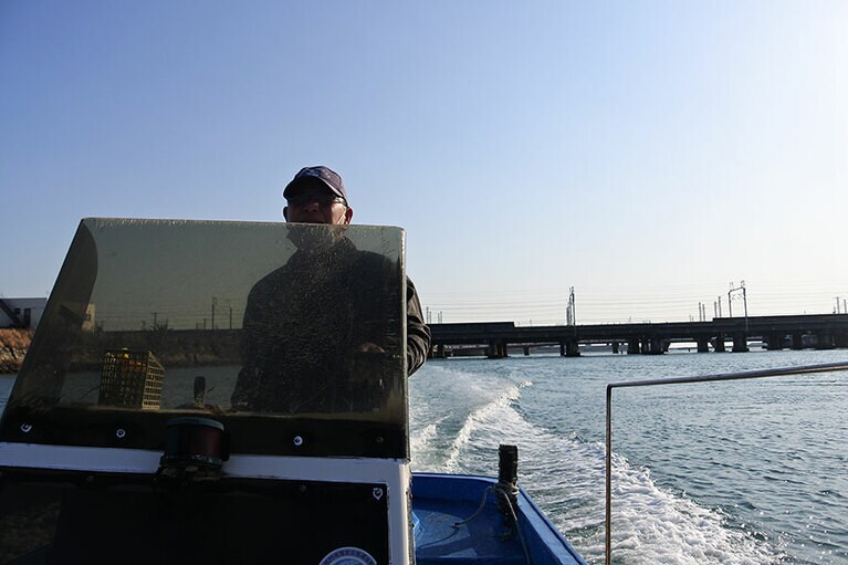 浜名湖フォーラムを立ち上げた間瀬さん。遊船も行っています。