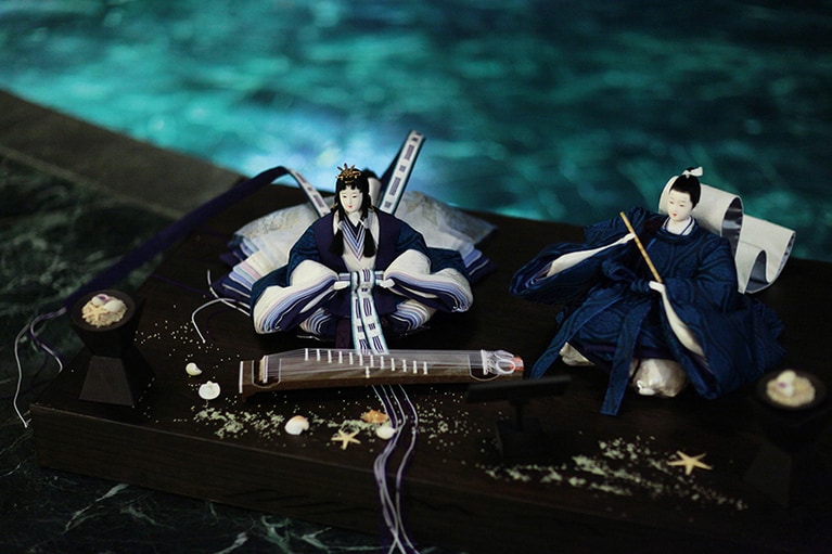 1作目「夜明けのシンフォニー」は物議をかもした。