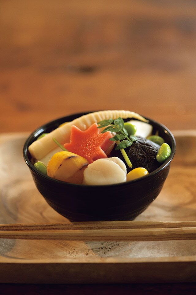 蒸し鮨(ぬくずし) 200g×4 4,150円／笹一