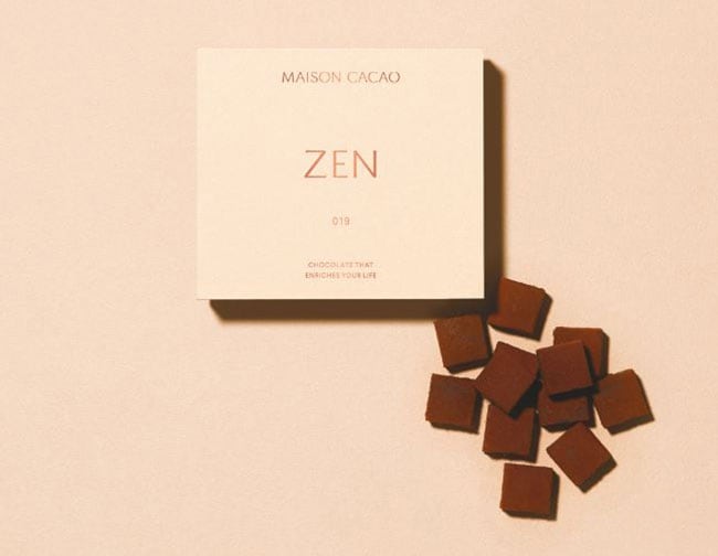メゾンカカオ「アロマ生チョコレート『ZEN』(ほうじ茶)」16粒 2,376円。