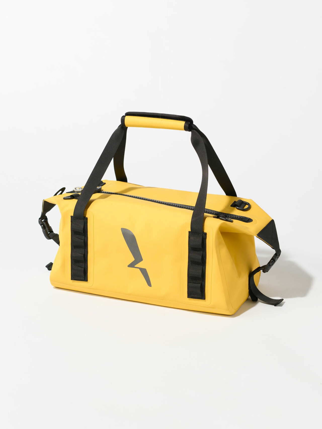 エーグル“35L トラベルドライ ダッフルバッグ”／28,600円。