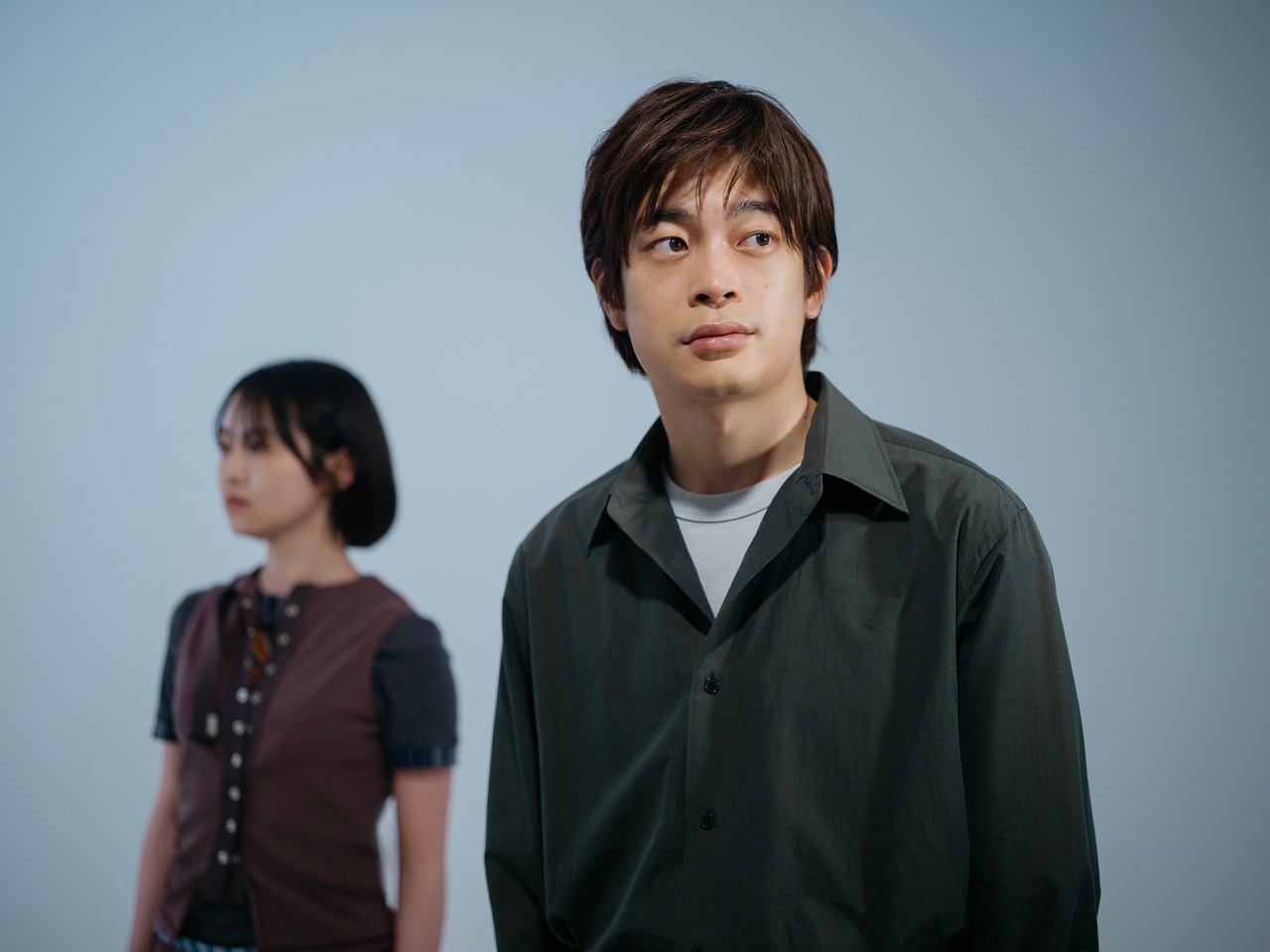 井之脇海さんと伊藤万理華さん。