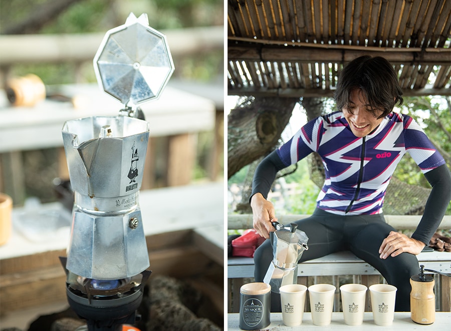 とっておきの場所で、挽きたてコーヒーとおやつ。ときには、ホットサンドを作ることも。