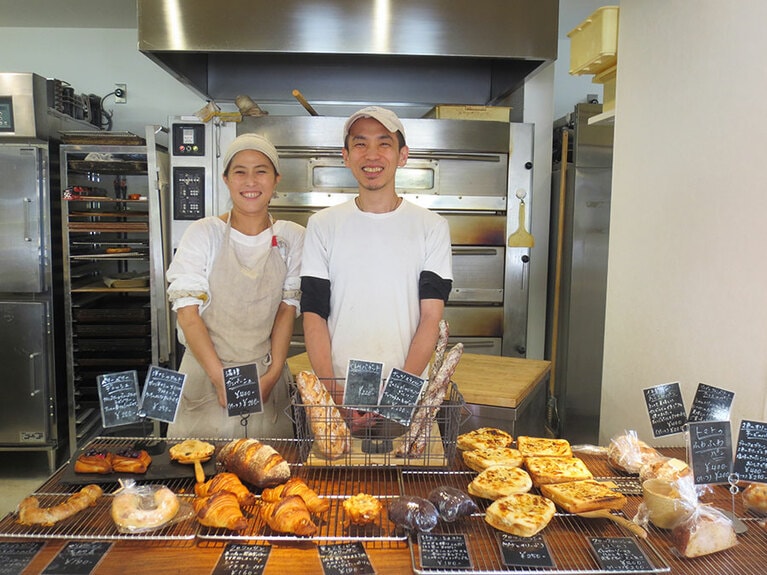 ご主人・小塚章彦さんと奥様・有紀さん。