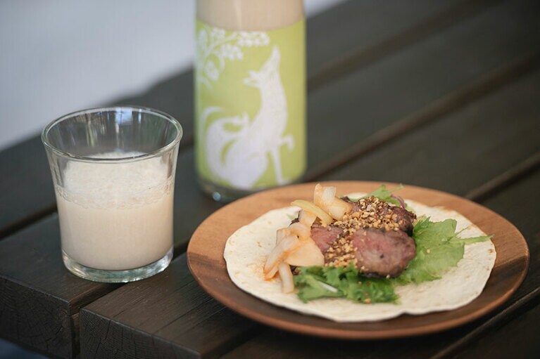 スパイスの効いたお肉とも相性抜群。