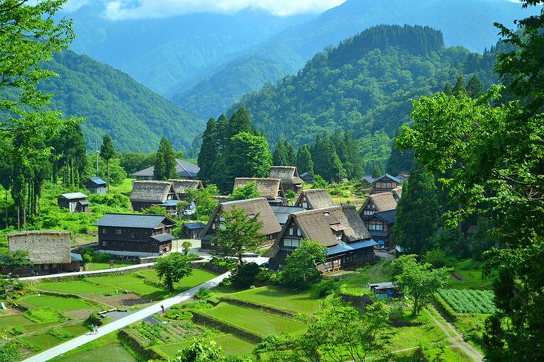 【富山県】相倉合掌造り集落。