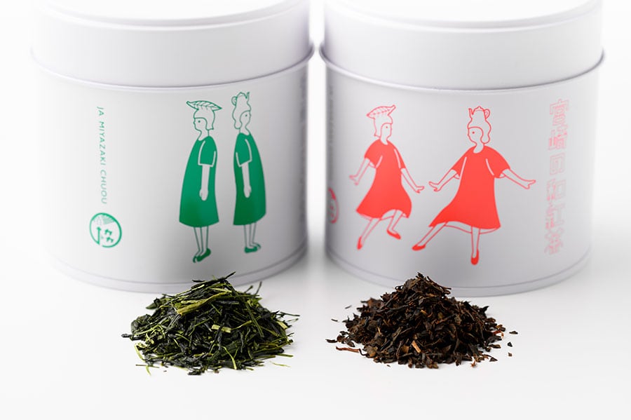 左から：宮崎の日本茶、宮崎の和紅茶 各1,180円(茶葉・50g)。