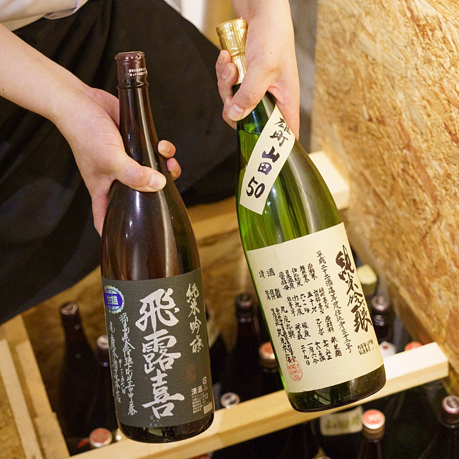 ご主人は日本酒コレクターとしても有名。「悦凱陣」の長期熟成酒など、幻級のお酒も良心価格で。