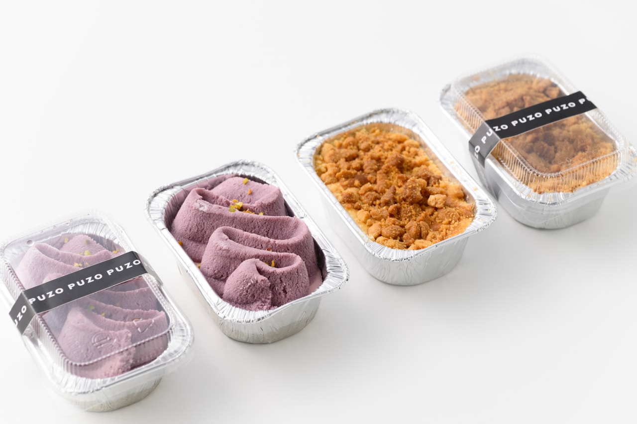 - BENI - Petit Cheese Cake & - KIBI - Petit Cheese Cake2,230円（各種2個入り）。左から：BENI / 沖縄県産ちゅら恋紅のチーズケーキ、KIBI / 沖縄県産きび糖と雪塩のキャラメルチーズケーキ。