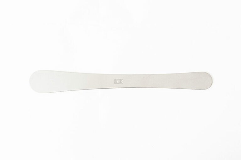照宝の餡べら 20.5cm 200円(税込)／照宝