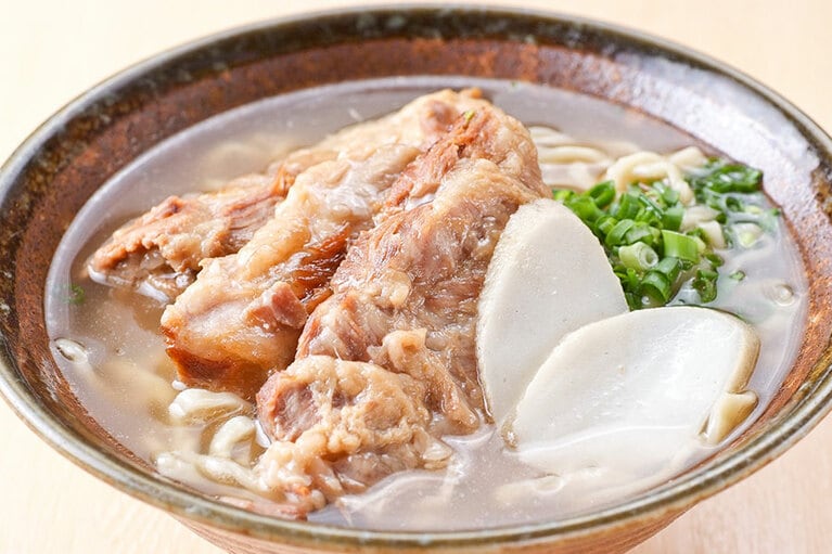 がんじゅう堂 ソーキそば／おきなわ生鮮卸専門店 喜島屋