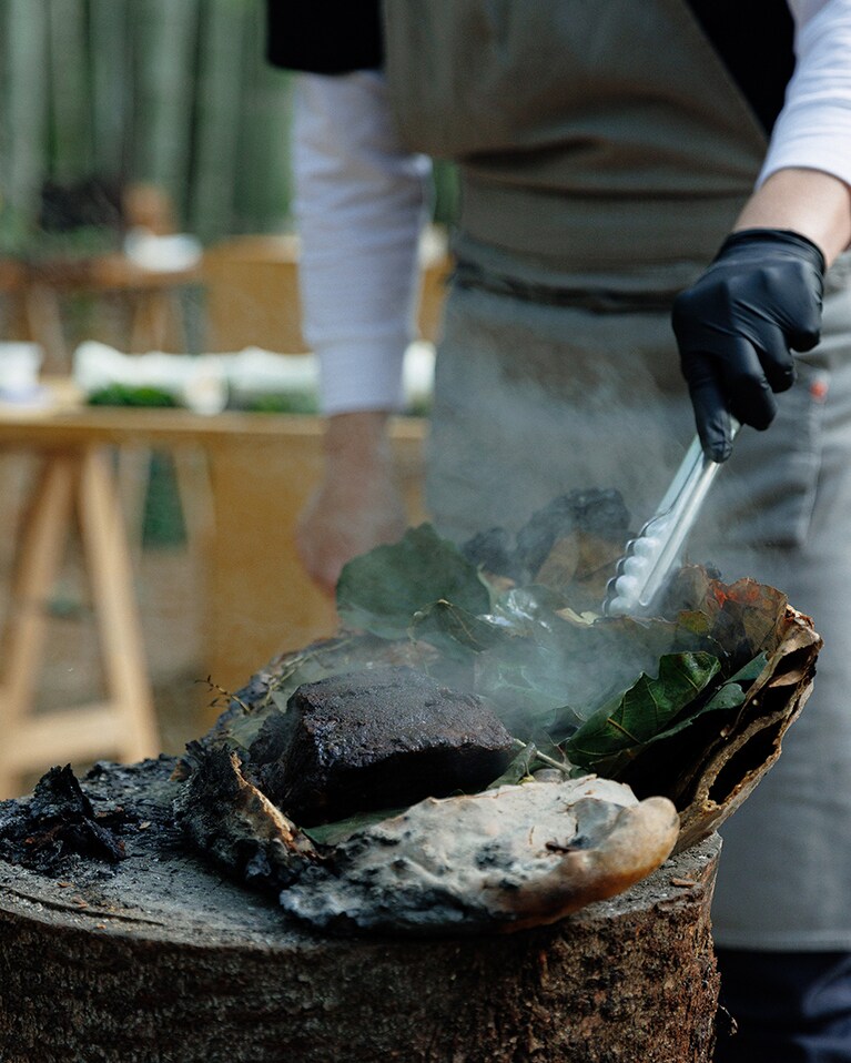 豪快に焼かれた肉。