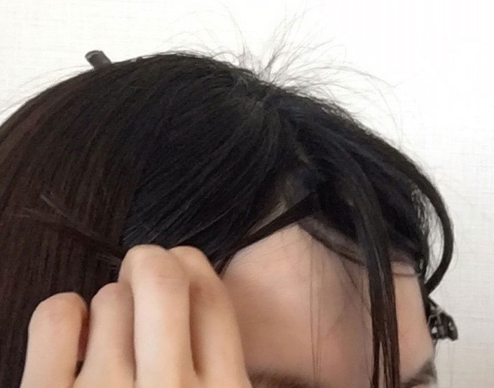 下は先ほどと逆の方向に寄せてクリップで止める。