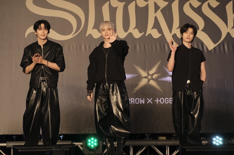 左からSOOBIN、HUENINGKAI、BEOMGYU。