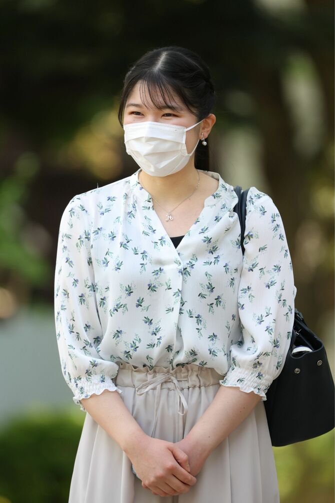 学習院大学の4年生になって初めて登校された愛子さま ©JMPA