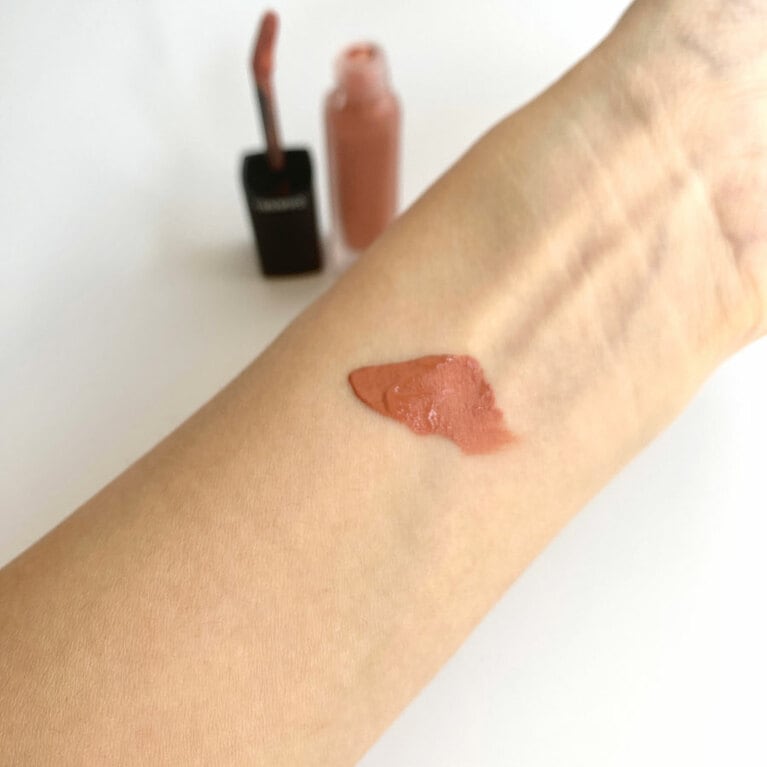 ルージュ アリュール リクィッド ヴェルヴェット 202。