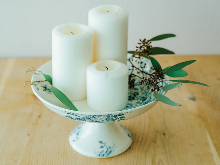 高低差で食卓の華やかさを演出。