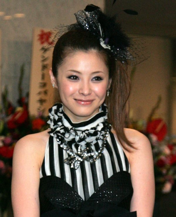 松浦亜弥