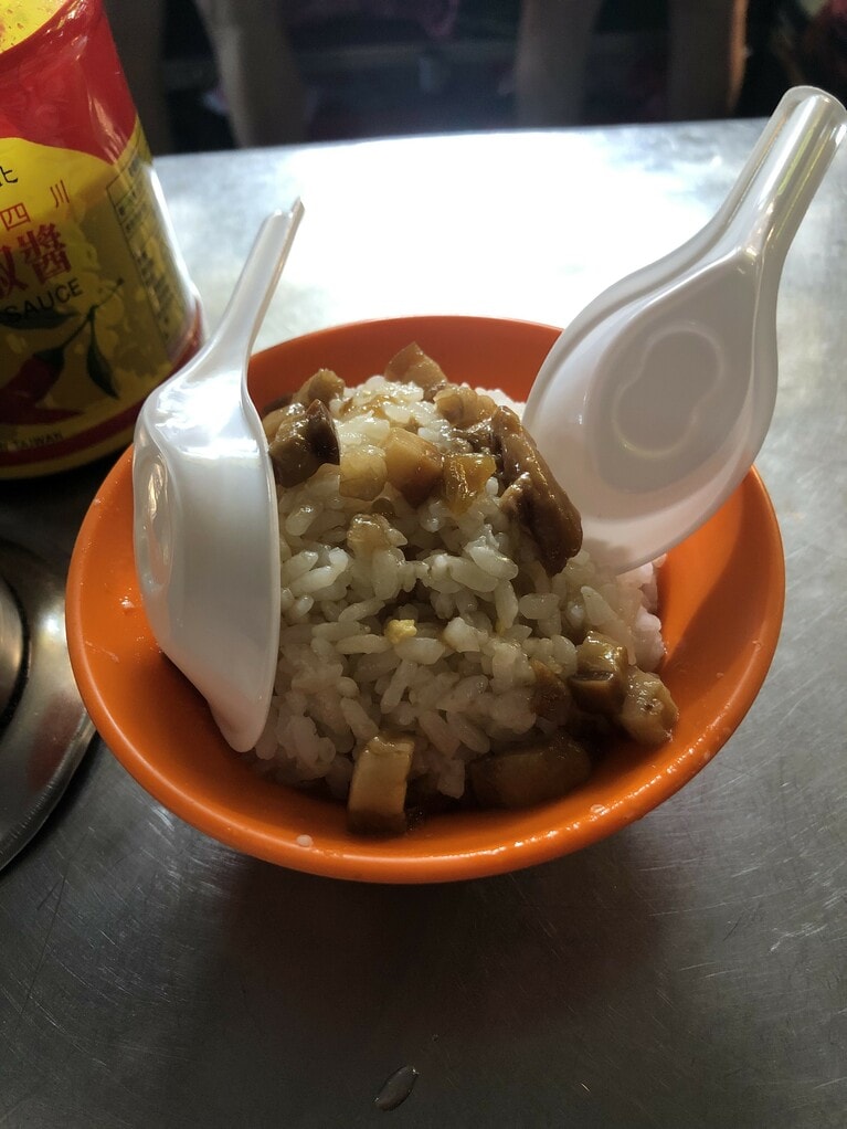 寧夏路の夜市。