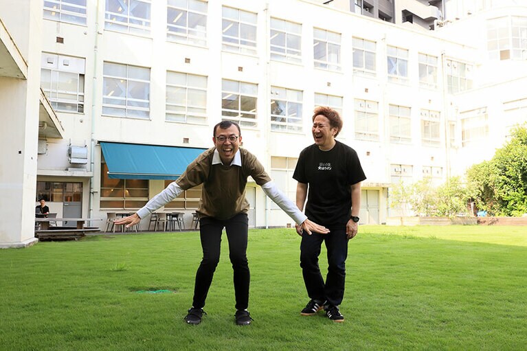 ジョイマンのネタをパラパラ写真で。