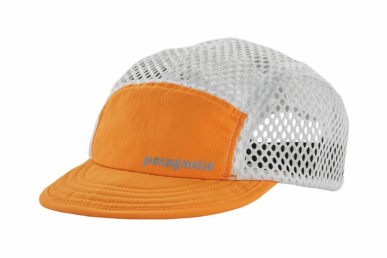 ダックビル・キャップ Mango 3,800円。