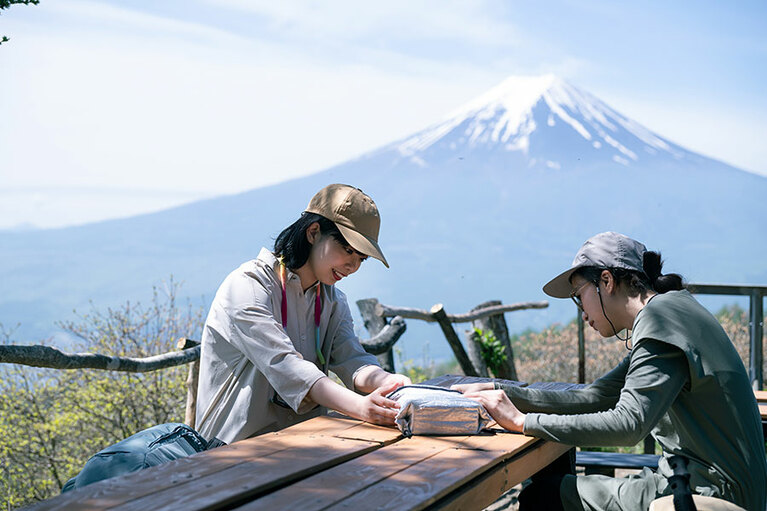 天気の良い日には富士山がはっきりと見える三ツ峠山。まさに絶景。