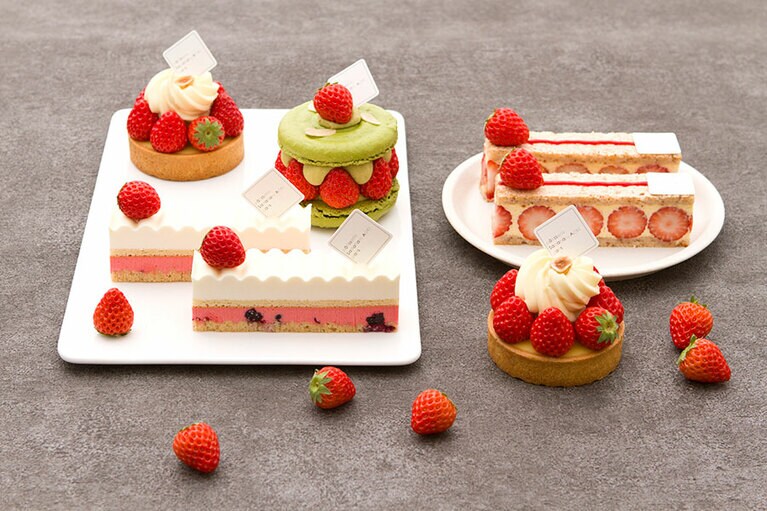 新作の「チーズ ケーク フリュイ ルージュ」も加わり、イチゴスイーツのラインナップも見逃せない。