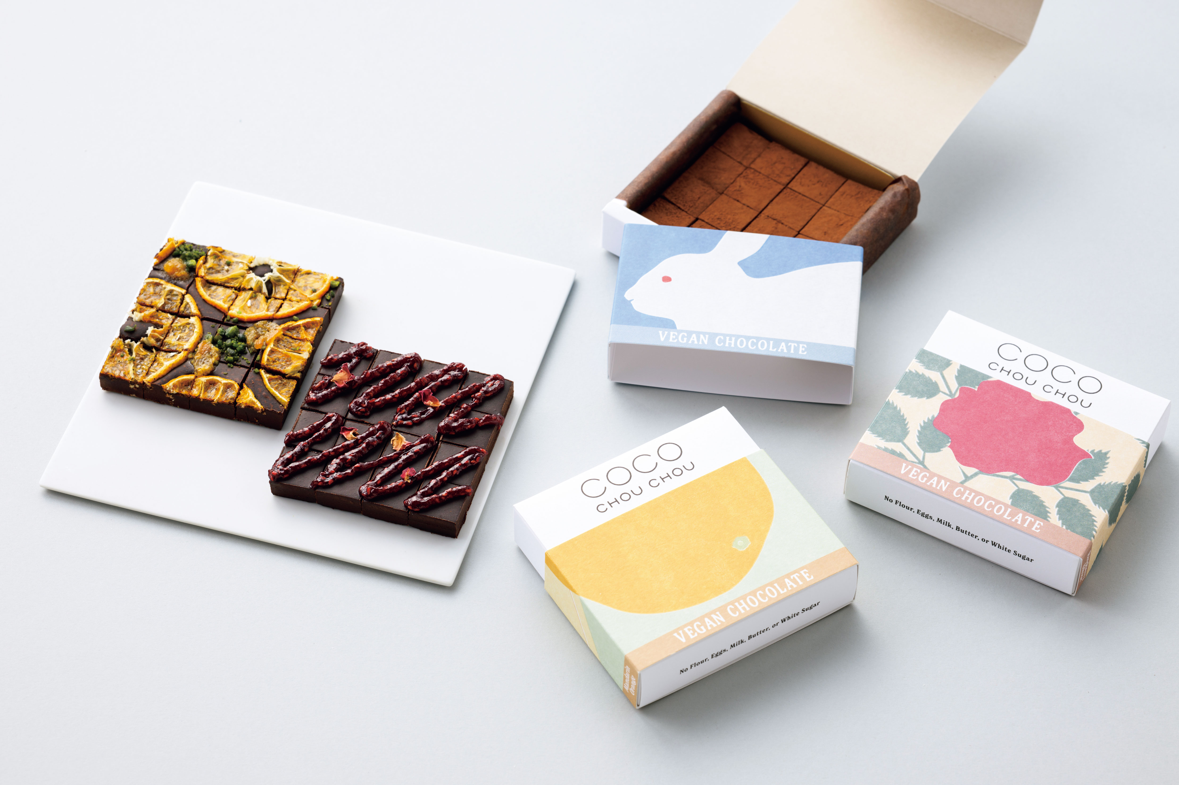 ヴィーガン生チョコレート 3箱セット 16粒入り×3箱（プレーン・マンダリンオレンジ・ローズ＆ラズベリー）5,190円／CocoChouChou