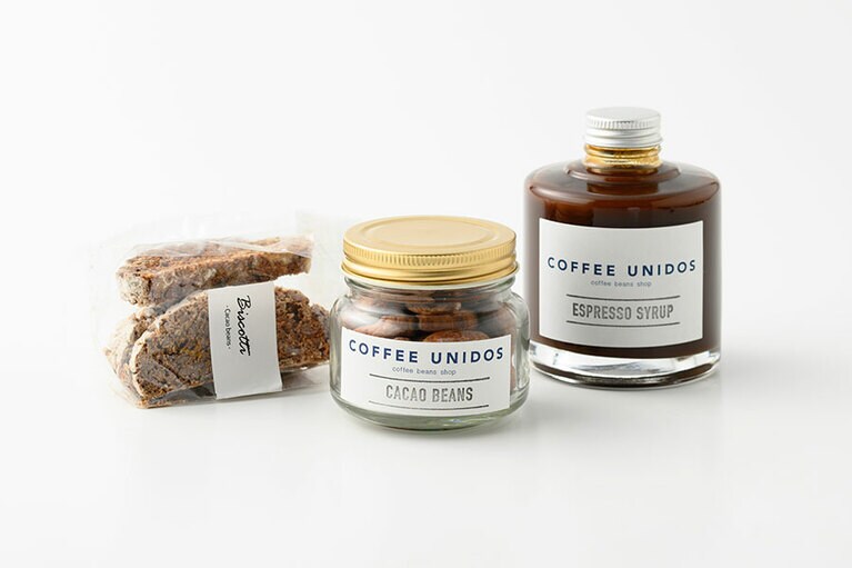 アフォガードキット 2,650円(ビスコッティ4枚、カカオ豆80g、エスプレッソシロップ200cc)／COFFEE UNIDOS