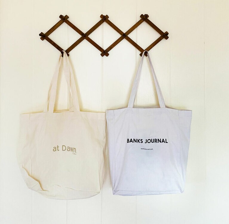 どちらもショッピングした際にいただいたショッパー。5ドルで購入可。