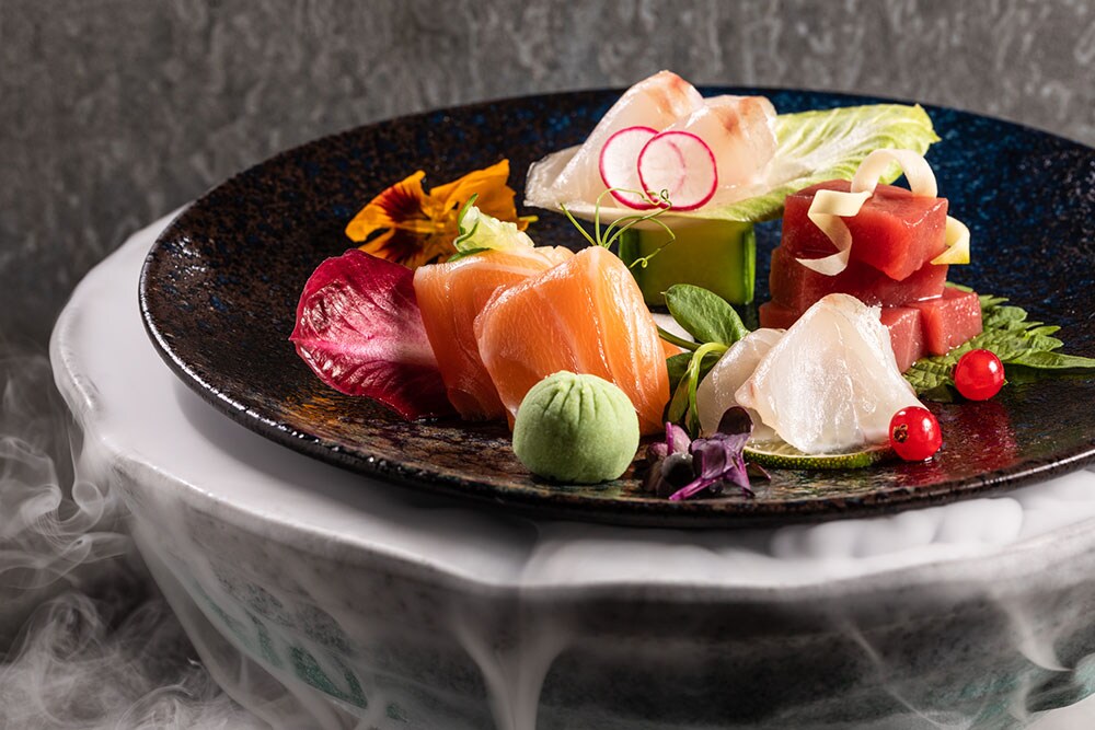 レストラン「Tokii」のメニュー例。地元ロンドンの素材や料理と日本料理のフュージョンという、ほかとはひと味違ったメニューも楽しめる。