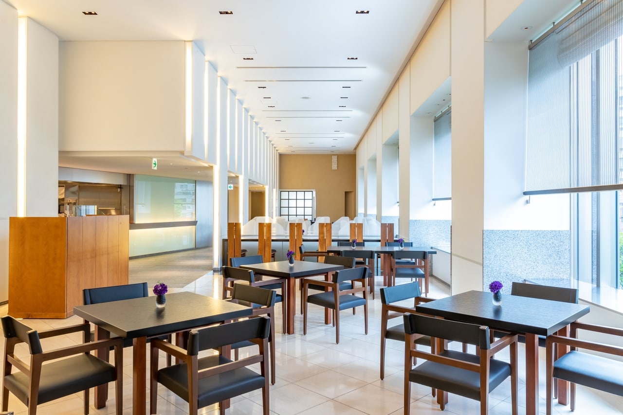 日本料理の真髄である日本文化やおもてなしの心を、料理、飲み物、サービスの食のハーモニーを通して表現する「桜丘アフタヌーンティー」がいただける、ホテル2階の日本料理「Japanese Cuisine 桜丘」。