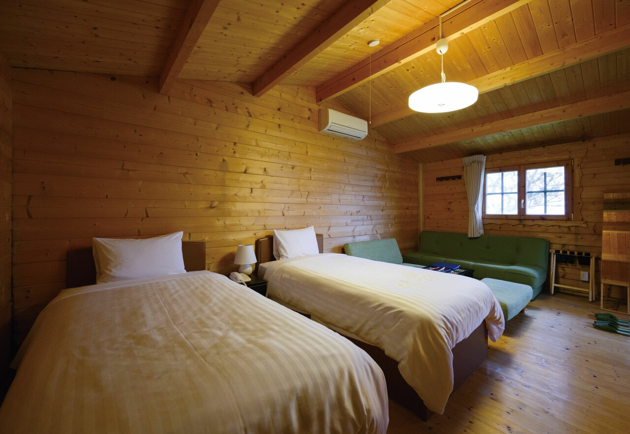 人気のログハウスは2棟。