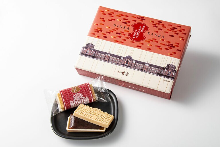 「東京駅丸の内駅舎手付最中」6個入 1,459円／銀座甘楽