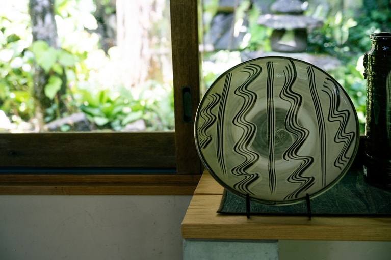 「休日に使ってほしい」とおススメしてもらった九寸皿。8,800円～。