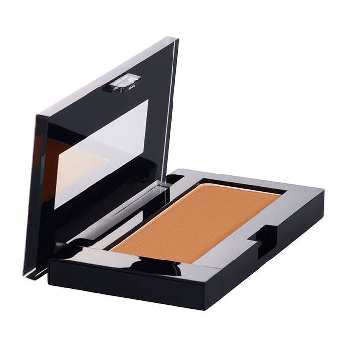 フェイス カラー M ラスティ ブラウン 862 3,960円（ケース別売り）。