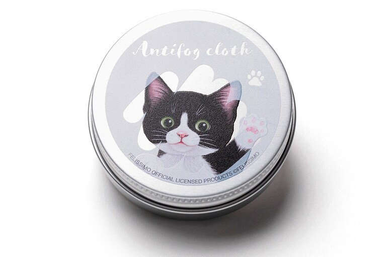 付属の子猫の缶ケースは、チャシロ、ハチワレ、キジトラの3種。クロスの乾燥防止用として使用可能。
